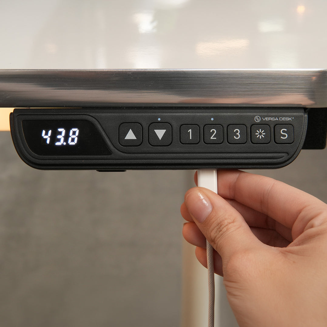 VersaDesk PowerLift Standing Desk - Thumbnail 4